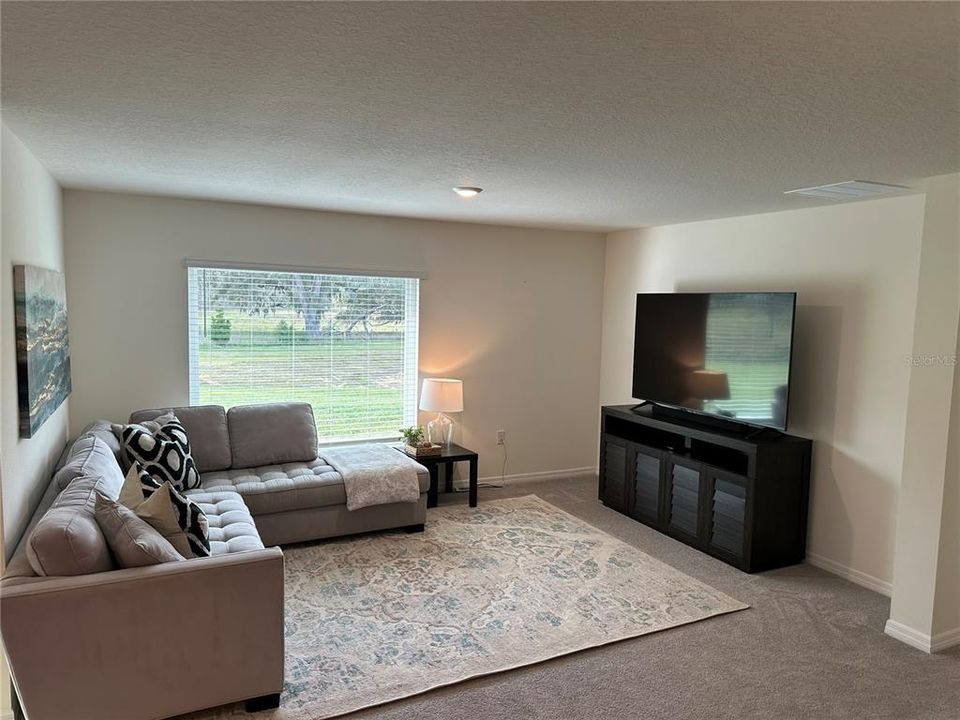 出租: $2,200 (4 贝兹, 2 浴室, 1867 平方英尺)