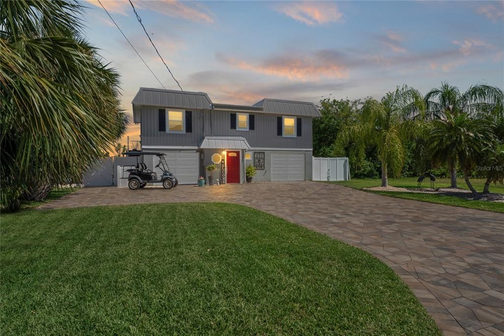 For Sale: $749,000 (4 beds, 3 baths, 1776 Square Feet)