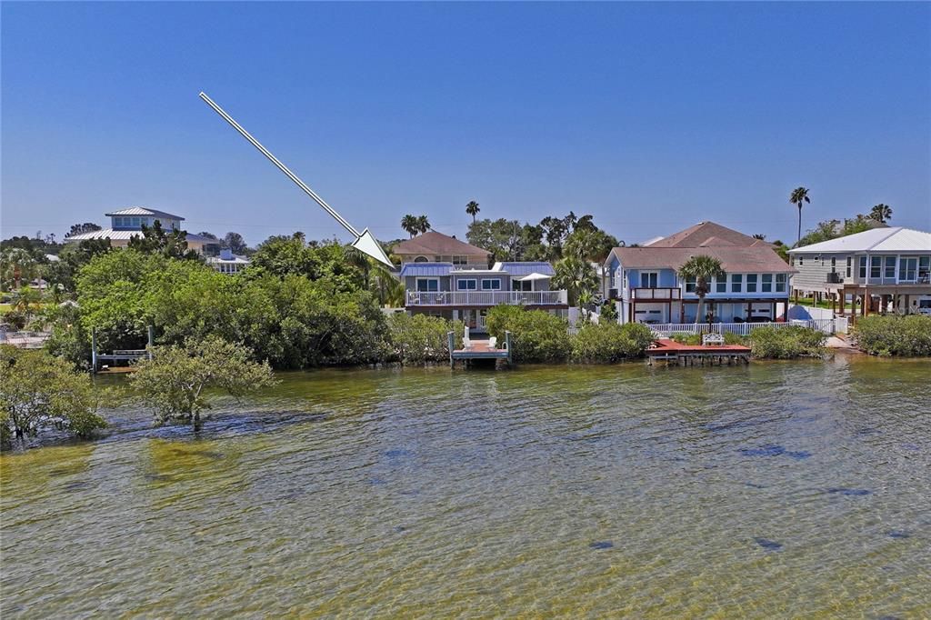 For Sale: $749,000 (4 beds, 3 baths, 1776 Square Feet)