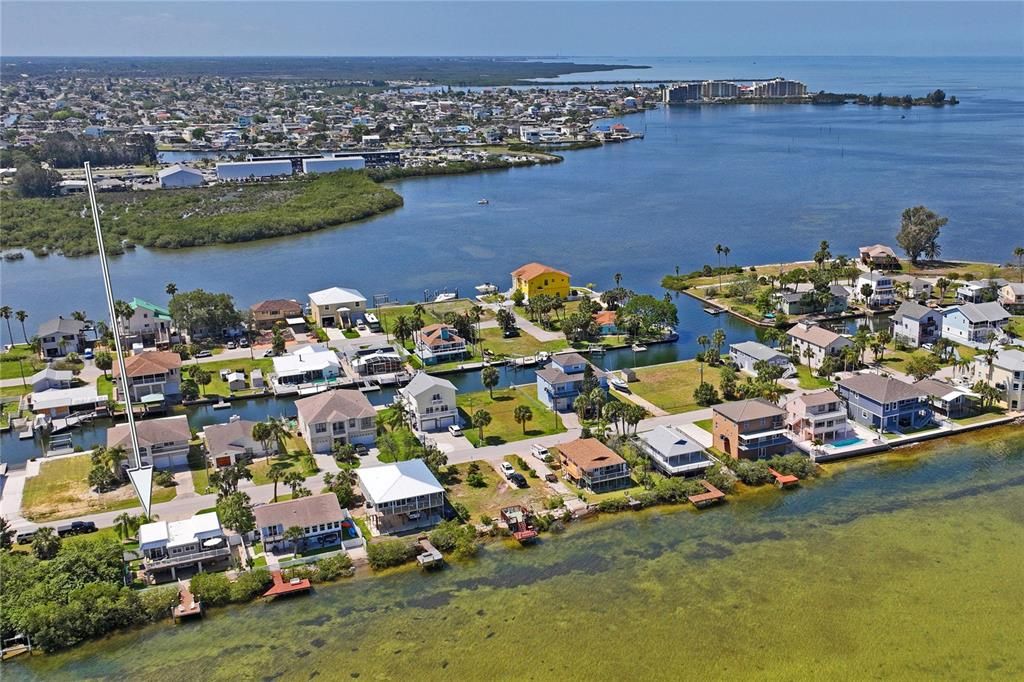 For Sale: $749,000 (4 beds, 3 baths, 1776 Square Feet)