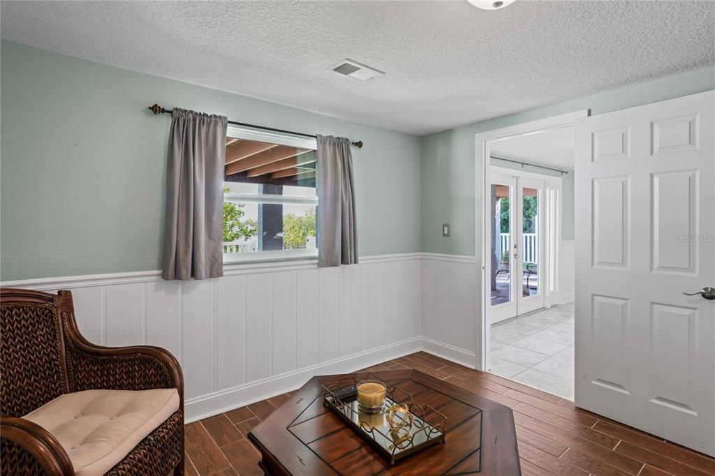 For Sale: $749,000 (4 beds, 3 baths, 1776 Square Feet)