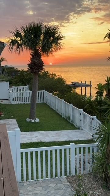 For Sale: $749,000 (4 beds, 3 baths, 1776 Square Feet)