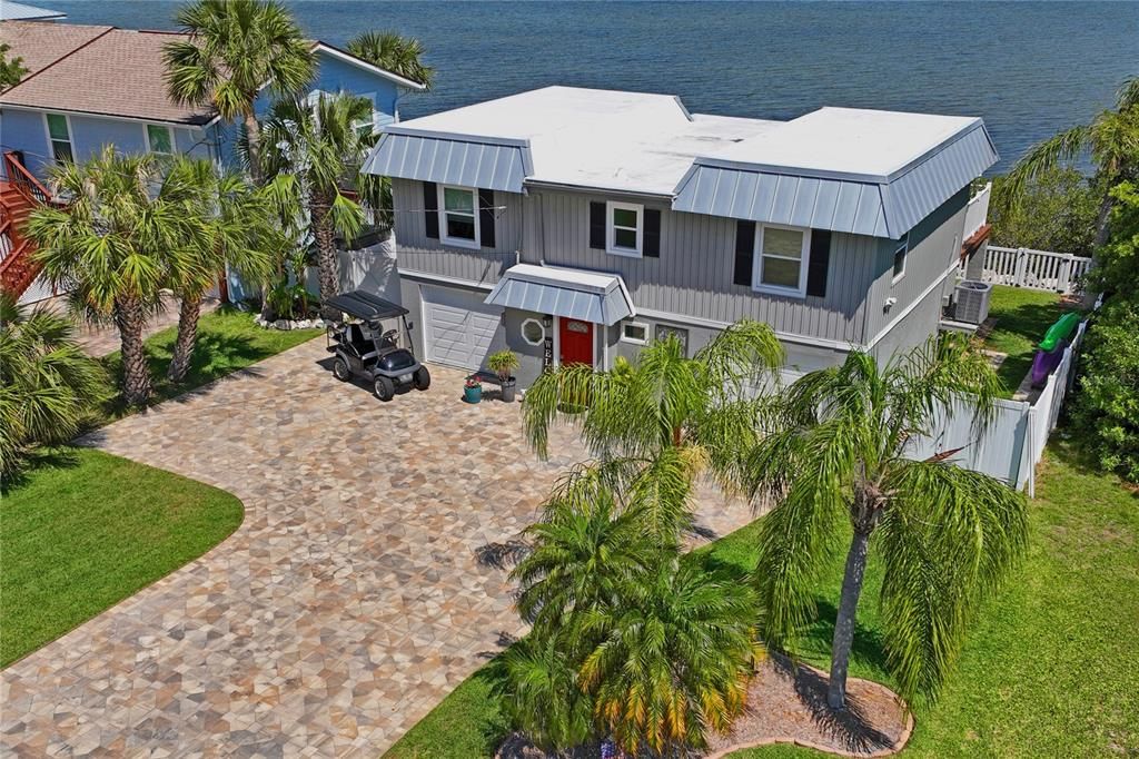 For Sale: $749,000 (4 beds, 3 baths, 1776 Square Feet)