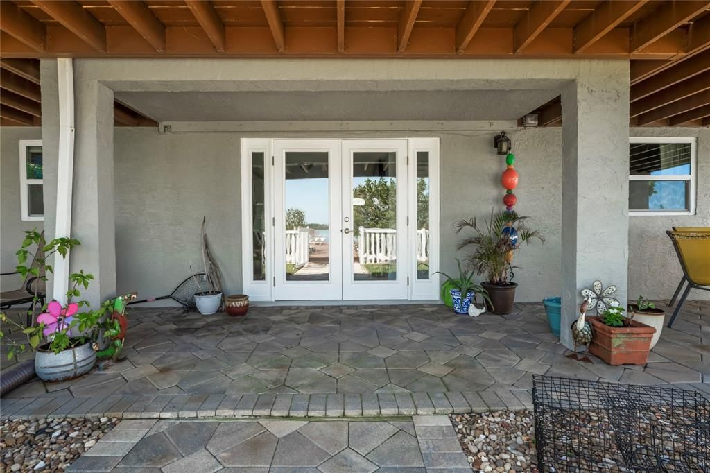 For Sale: $749,000 (4 beds, 3 baths, 1776 Square Feet)