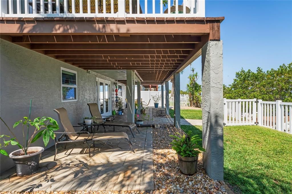 For Sale: $749,000 (4 beds, 3 baths, 1776 Square Feet)