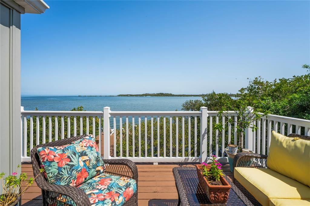 For Sale: $749,000 (4 beds, 3 baths, 1776 Square Feet)