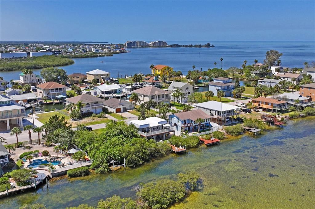 For Sale: $749,000 (4 beds, 3 baths, 1776 Square Feet)