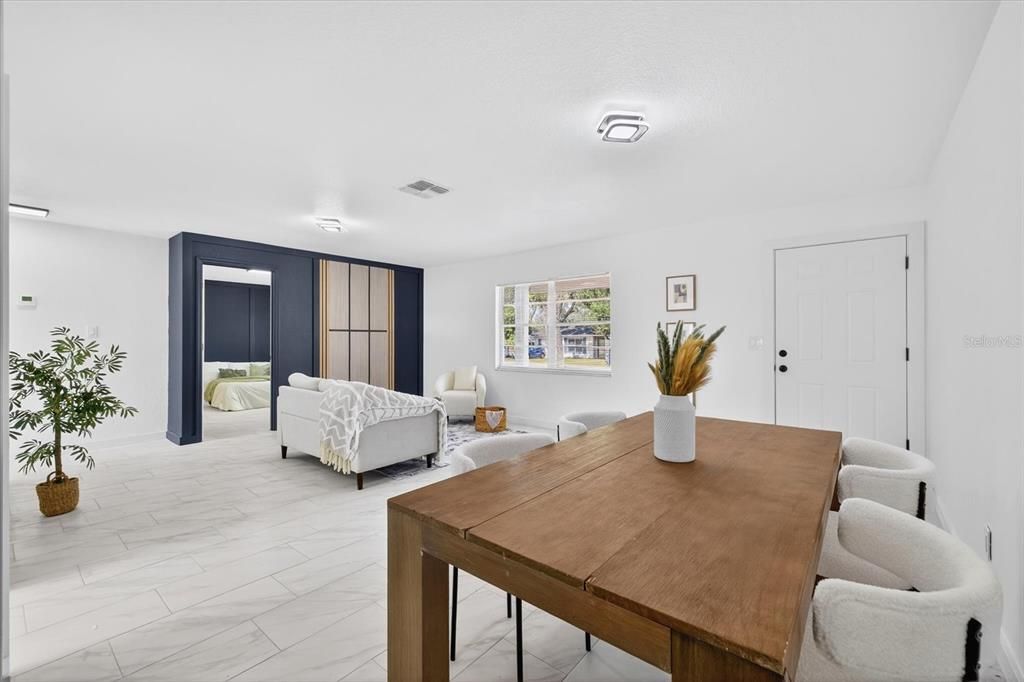 For Sale: $349,900 (3 beds, 2 baths, 1064 Square Feet)