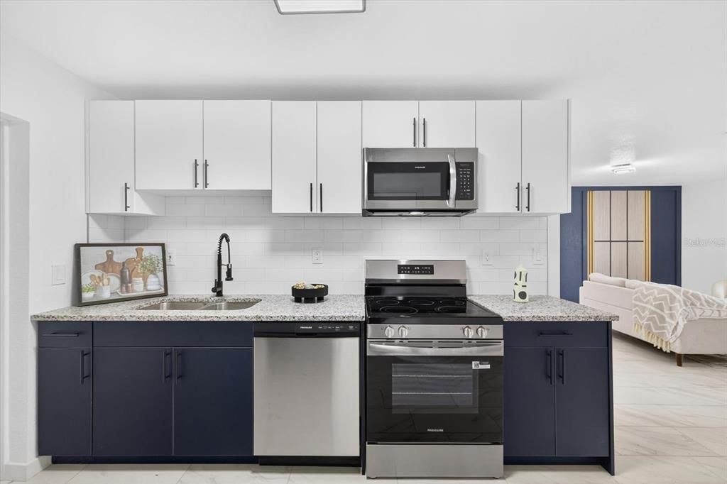 For Sale: $349,900 (3 beds, 2 baths, 1064 Square Feet)