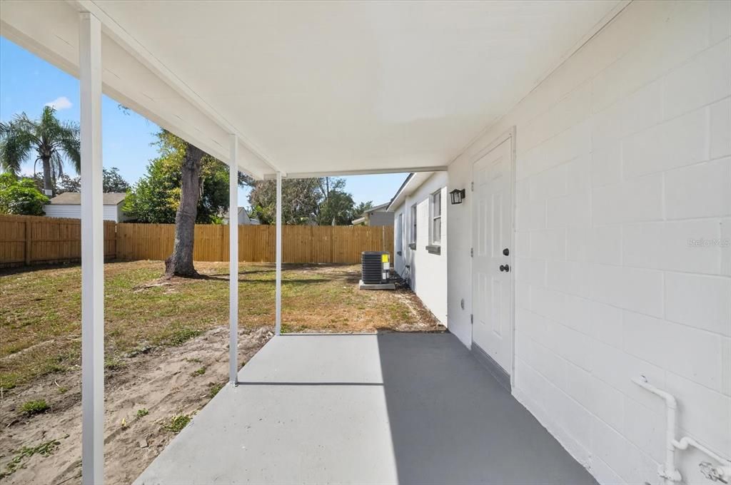 For Sale: $349,900 (3 beds, 2 baths, 1064 Square Feet)