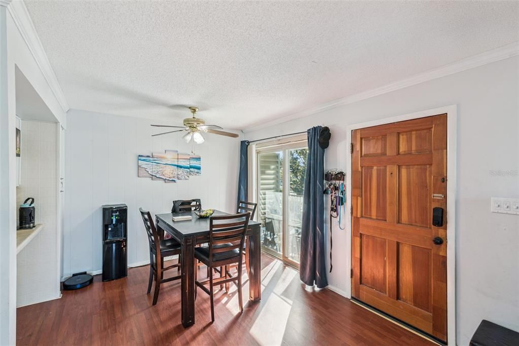 For Sale: $218,700 (3 beds, 2 baths, 1334 Square Feet)