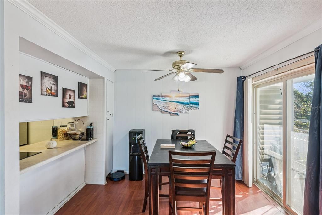 For Sale: $218,700 (3 beds, 2 baths, 1334 Square Feet)