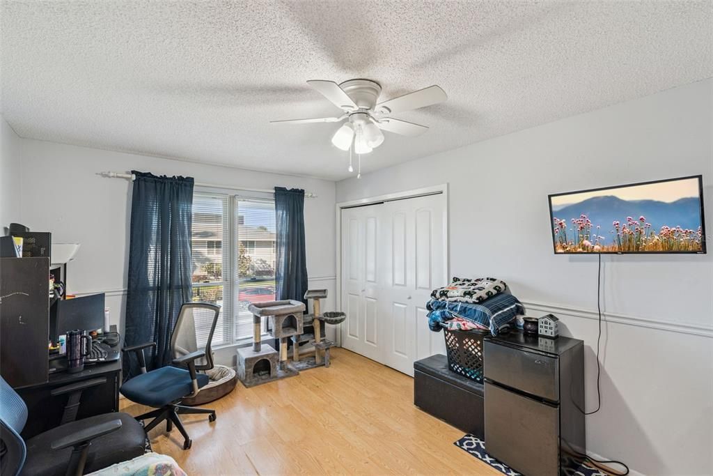 For Sale: $218,700 (3 beds, 2 baths, 1334 Square Feet)