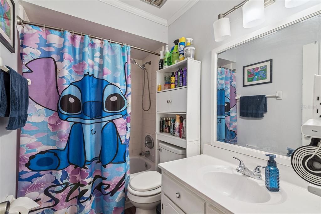 For Sale: $218,700 (3 beds, 2 baths, 1334 Square Feet)