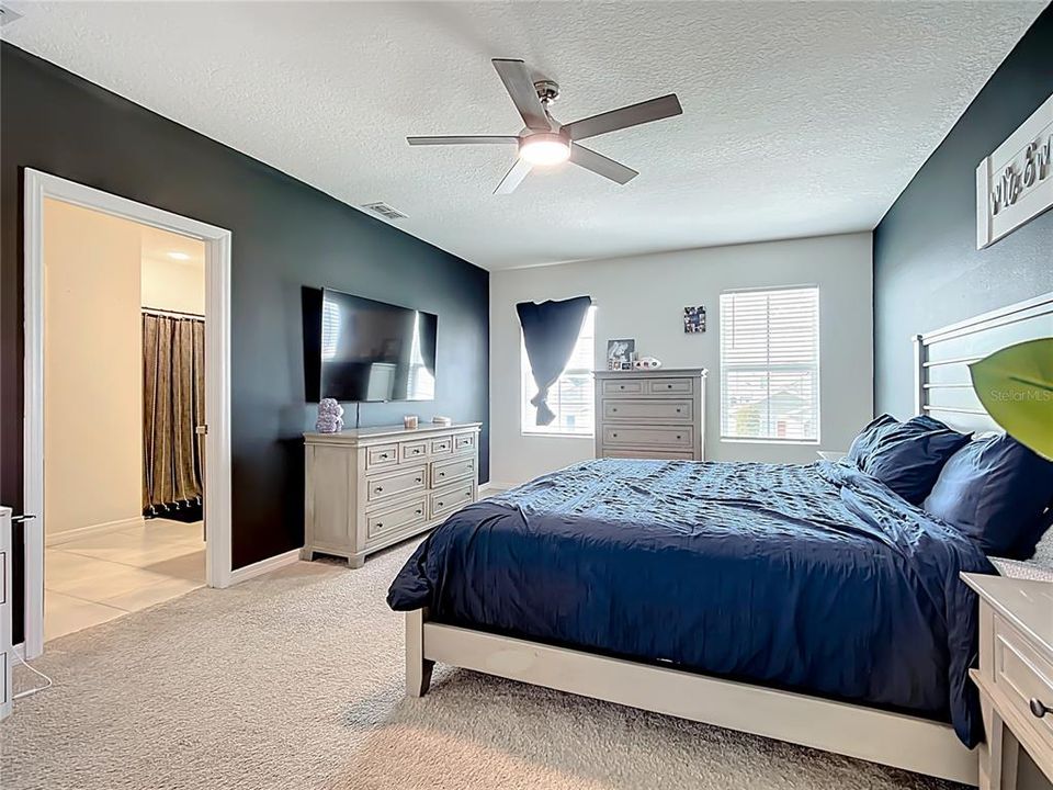 待售: $375,000 (5 贝兹, 3 浴室, 2616 平方英尺)