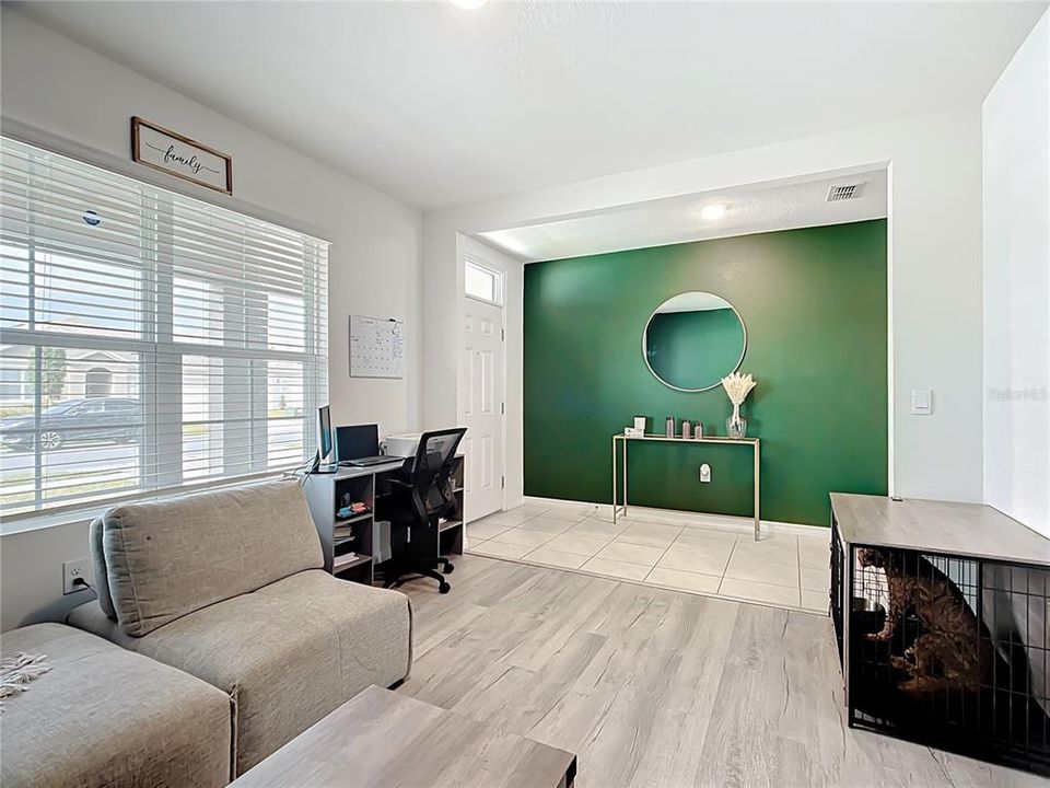 待售: $375,000 (5 贝兹, 3 浴室, 2616 平方英尺)