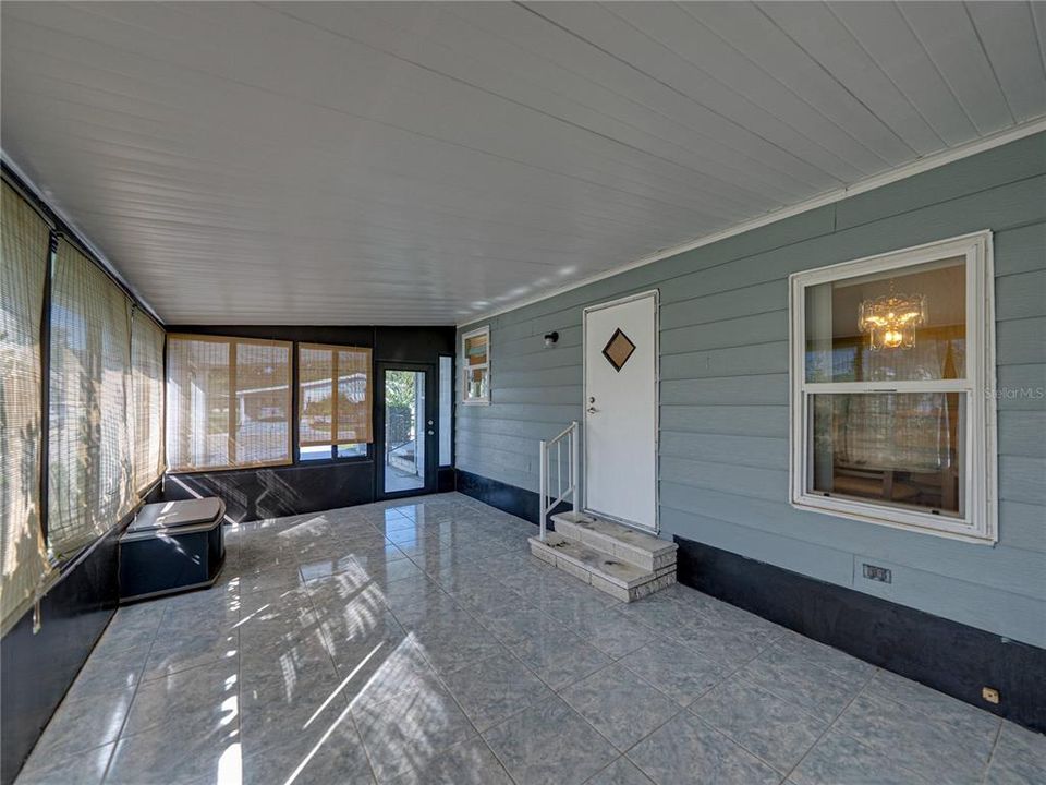 For Sale: $169,900 (2 beds, 2 baths, 1248 Square Feet)