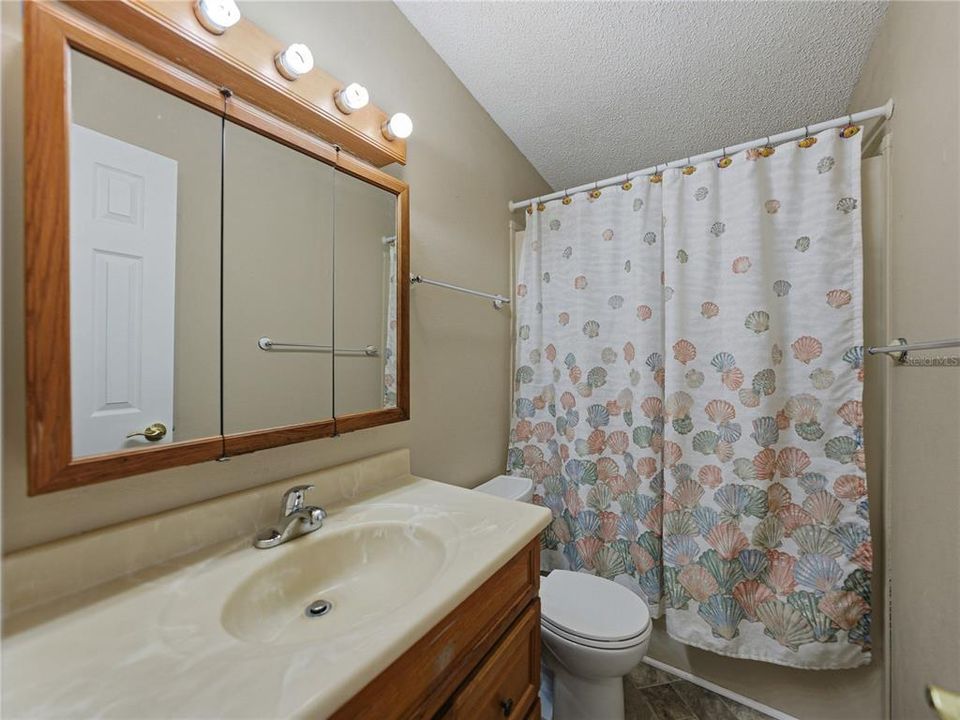For Sale: $169,900 (2 beds, 2 baths, 1248 Square Feet)