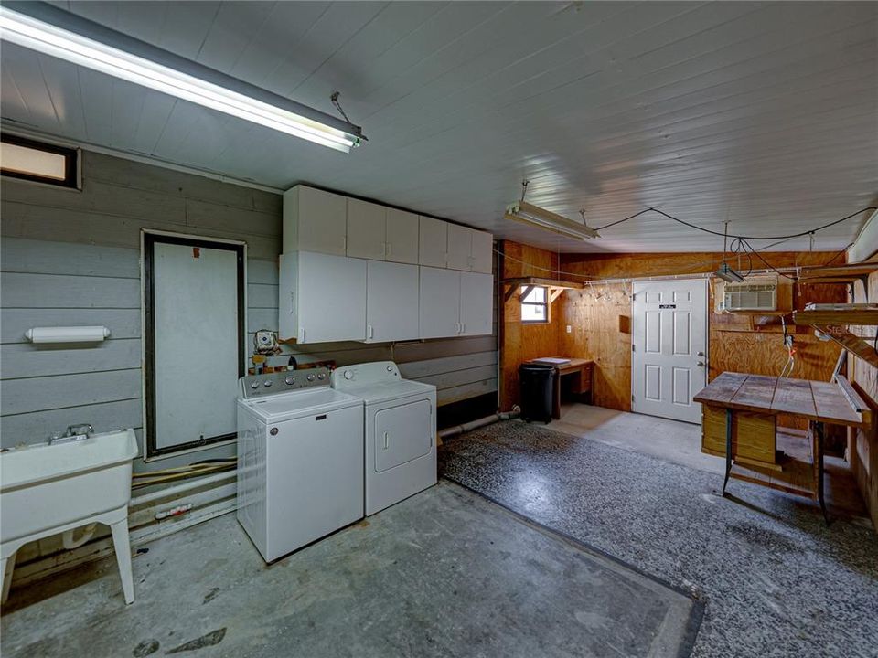 For Sale: $169,900 (2 beds, 2 baths, 1248 Square Feet)