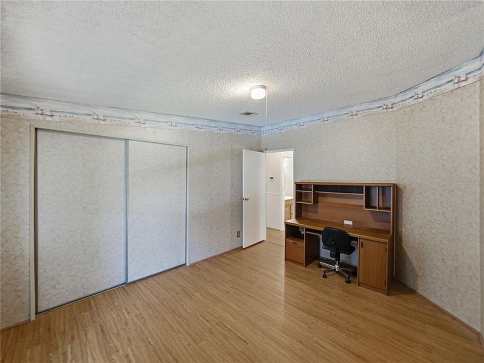 For Sale: $169,900 (2 beds, 2 baths, 1248 Square Feet)