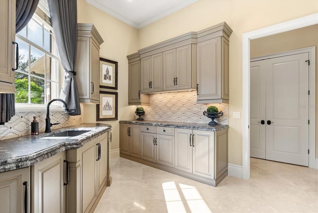 待售: $3,650,000 (5 贝兹, 6 浴室, 7970 平方英尺)