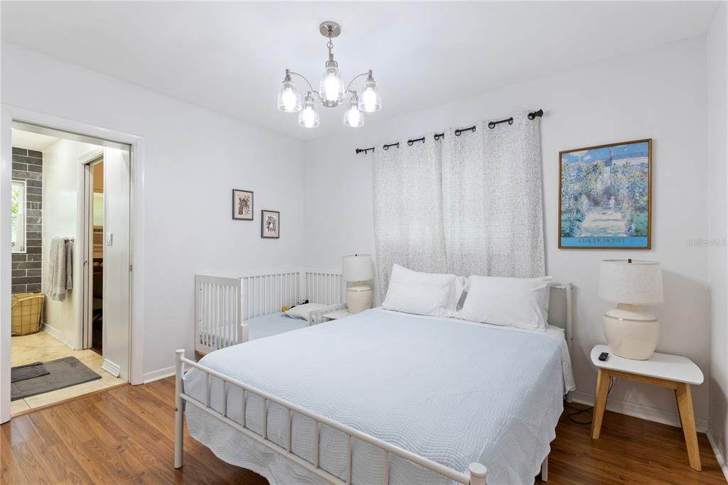 For Sale: $529,900 (4 beds, 2 baths, 1434 Square Feet)