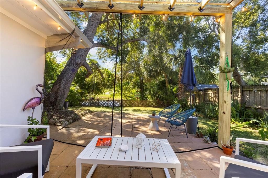 For Sale: $529,900 (4 beds, 2 baths, 1434 Square Feet)