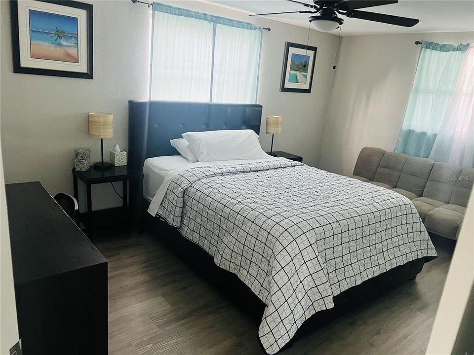 For Rent: $2,000 (3 beds, 2 baths, 1349 Square Feet)