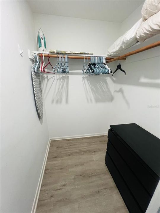 For Rent: $2,000 (3 beds, 2 baths, 1349 Square Feet)