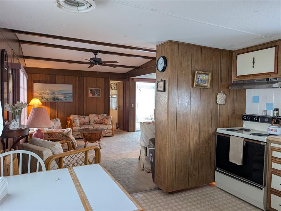 En Venta: $99,900 (2 camas, 2 baños, 811 Pies cuadrados)