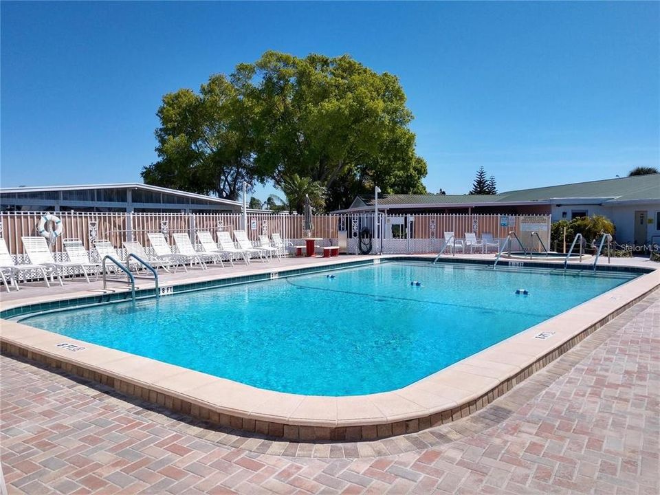 En Venta: $99,900 (2 camas, 2 baños, 811 Pies cuadrados)