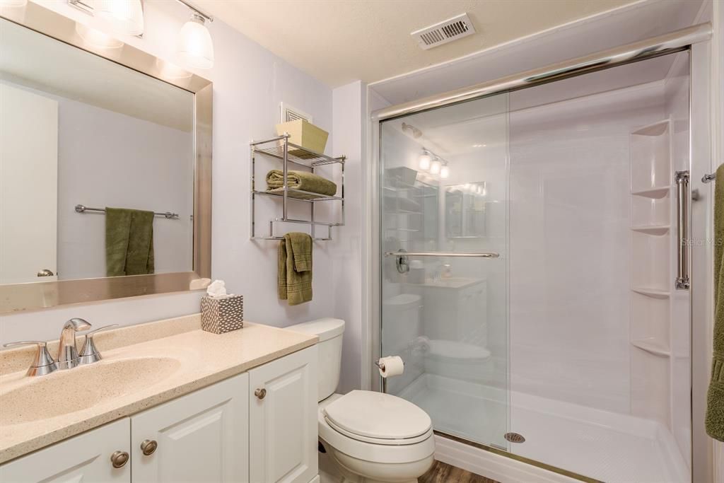 待售: $150,000 (2 贝兹, 2 浴室, 1010 平方英尺)