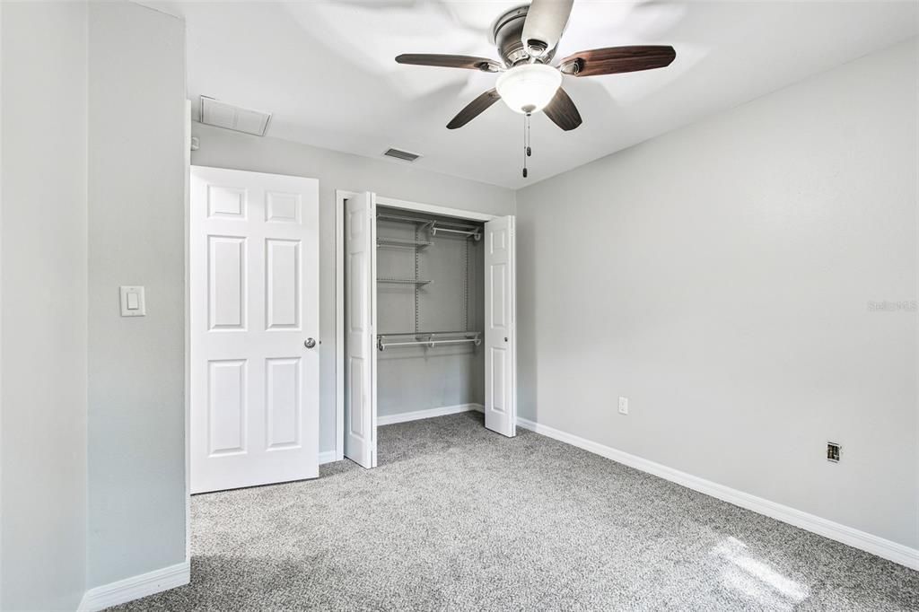 合同活跃: $450,000 (3 贝兹, 2 浴室, 1456 平方英尺)