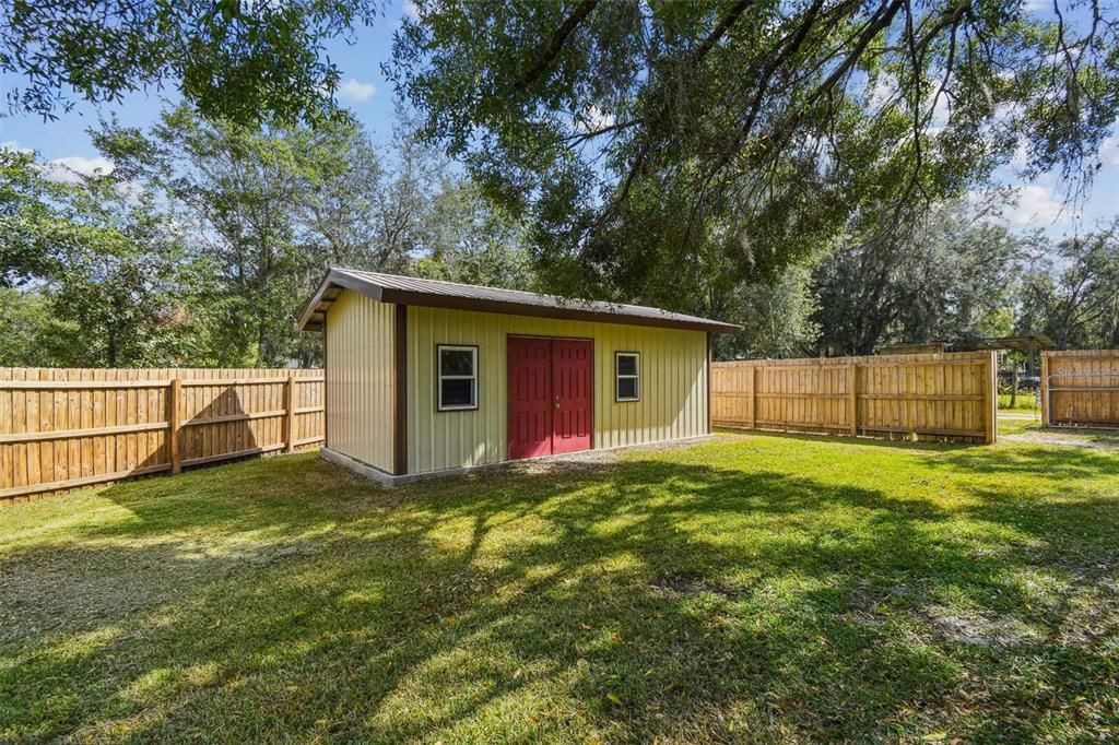 合同活跃: $450,000 (3 贝兹, 2 浴室, 1456 平方英尺)