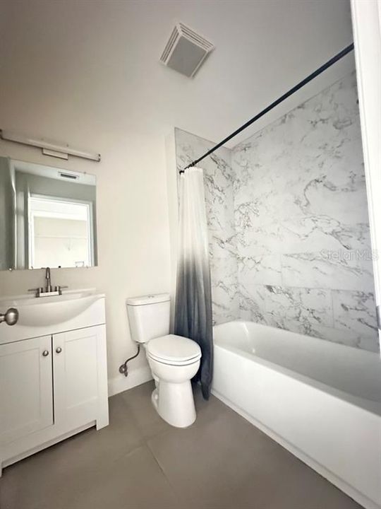 For Rent: $1,599 (2 beds, 2 baths, 900 Square Feet)