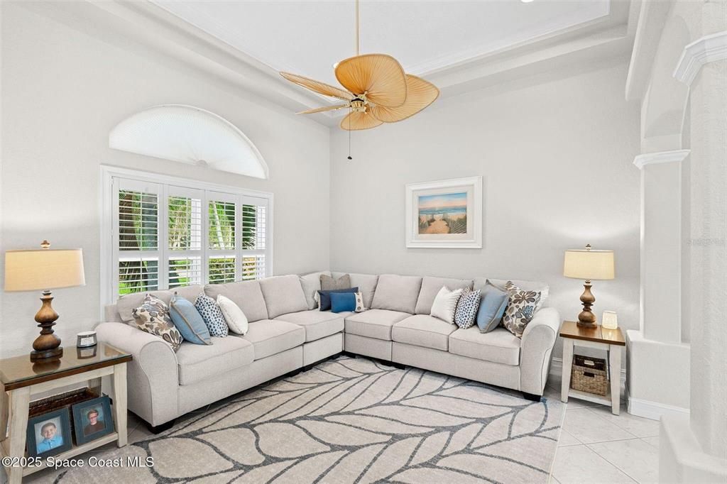 待售: $1,100,000 (4 贝兹, 4 浴室, 4000 平方英尺)