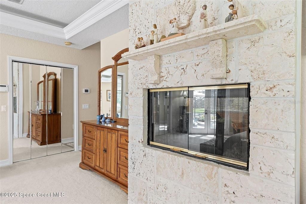 待售: $1,100,000 (4 贝兹, 4 浴室, 4000 平方英尺)