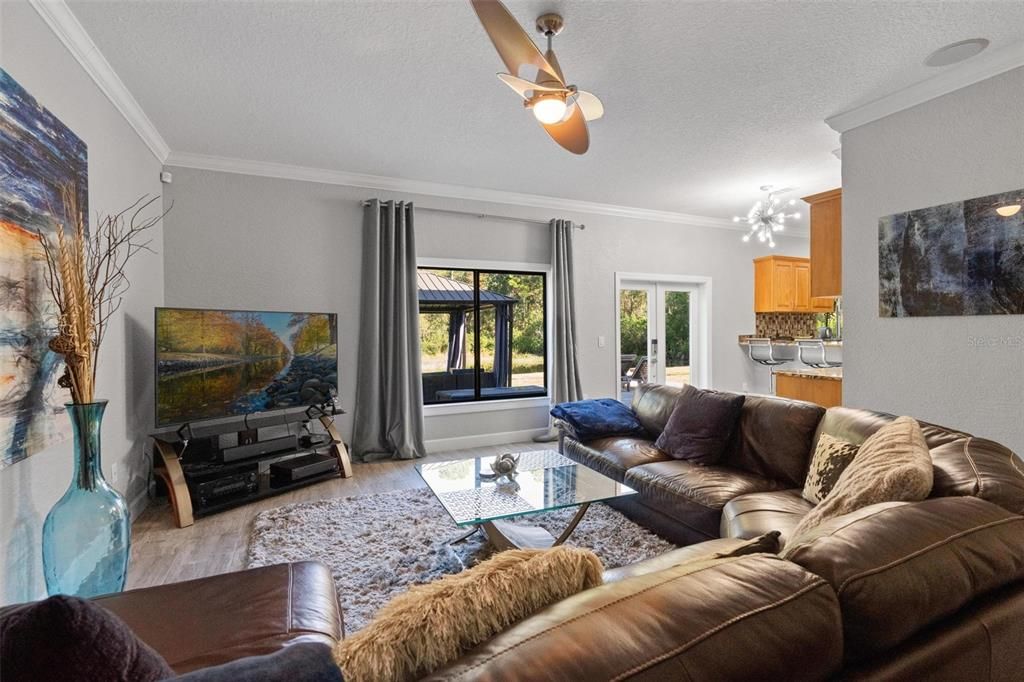 For Rent: $4,600 (3 beds, 2 baths, 2304 Square Feet)