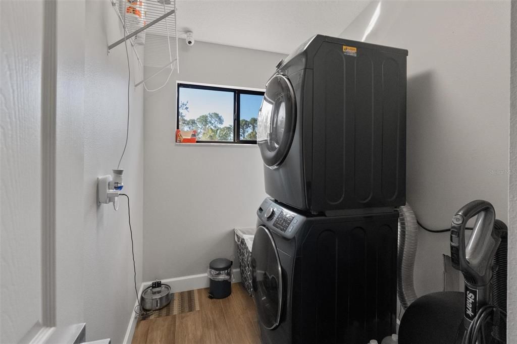 For Rent: $4,600 (3 beds, 2 baths, 2304 Square Feet)