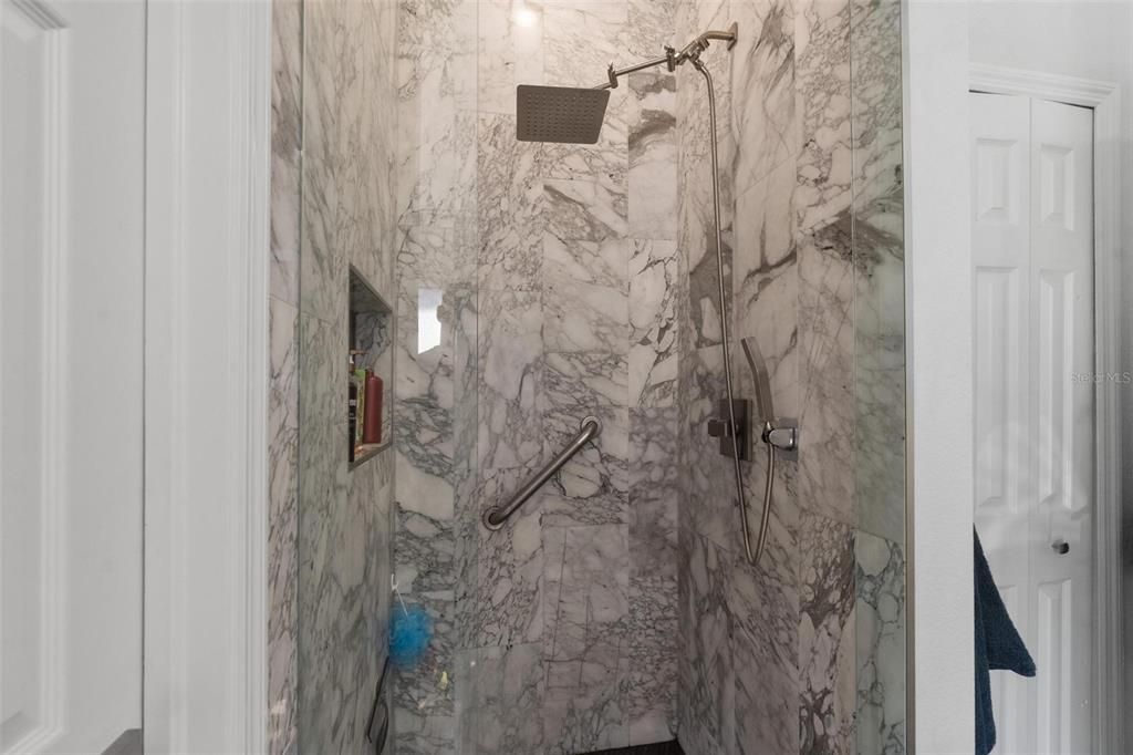 For Rent: $4,600 (3 beds, 2 baths, 2304 Square Feet)