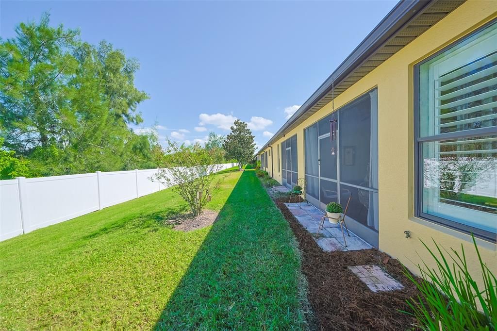 Active With Contract: $279,000 (2 beds, 2 baths, 1461 Square Feet)