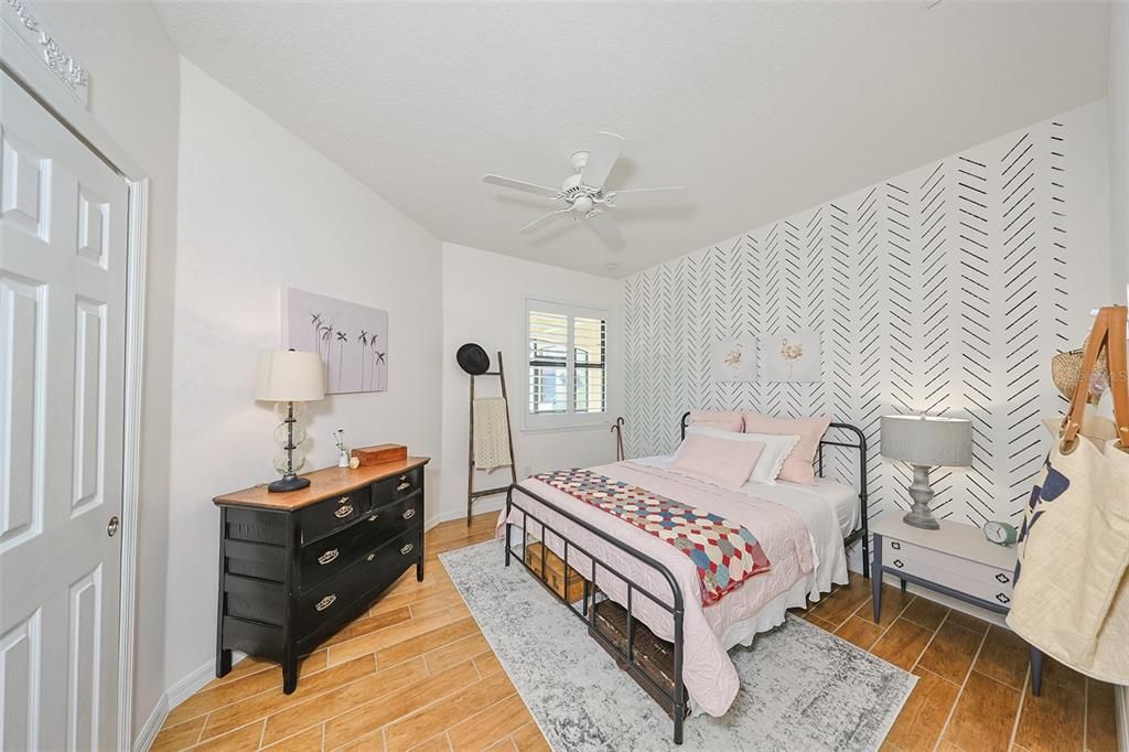 Active With Contract: $279,000 (2 beds, 2 baths, 1461 Square Feet)