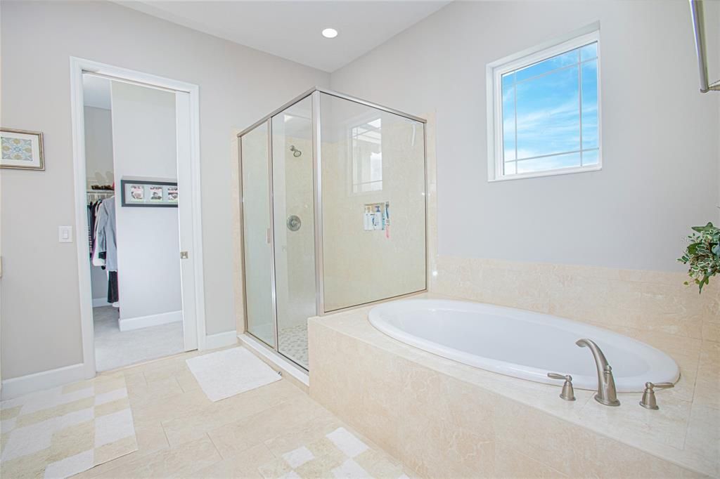 For Sale: $997,500 (5 beds, 3 baths, 3217 Square Feet)