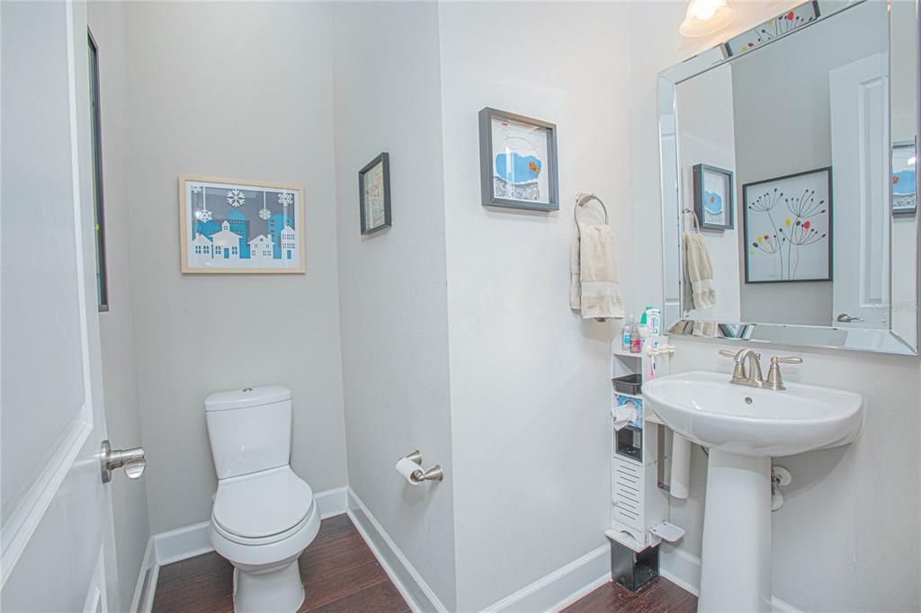 For Sale: $997,500 (5 beds, 3 baths, 3217 Square Feet)