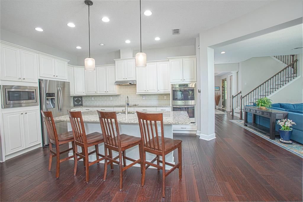 For Sale: $997,500 (5 beds, 3 baths, 3217 Square Feet)