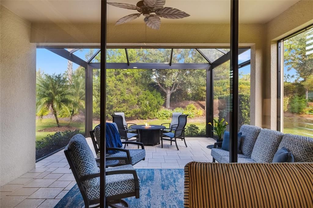 Active With Contract: $570,000 (3 beds, 2 baths, 1926 Square Feet)