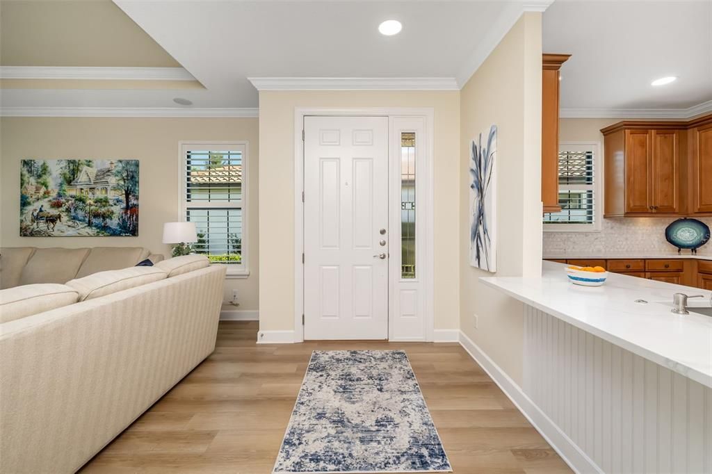 Active With Contract: $570,000 (3 beds, 2 baths, 1926 Square Feet)