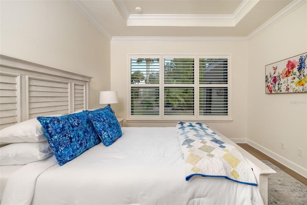 Active With Contract: $570,000 (3 beds, 2 baths, 1926 Square Feet)