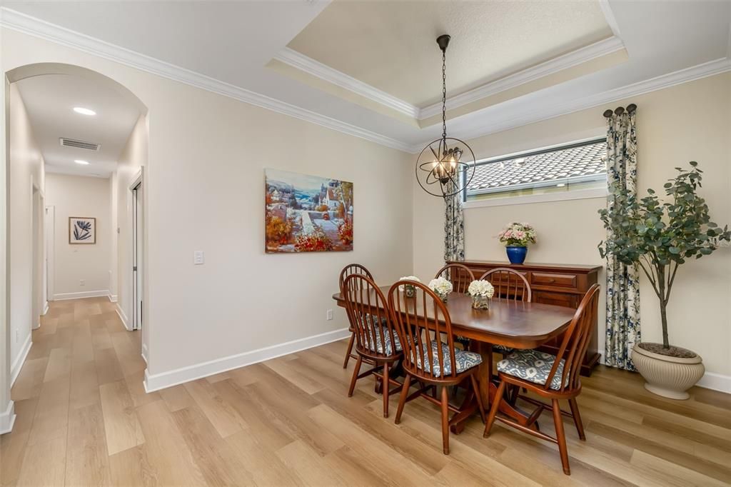 Active With Contract: $570,000 (3 beds, 2 baths, 1926 Square Feet)