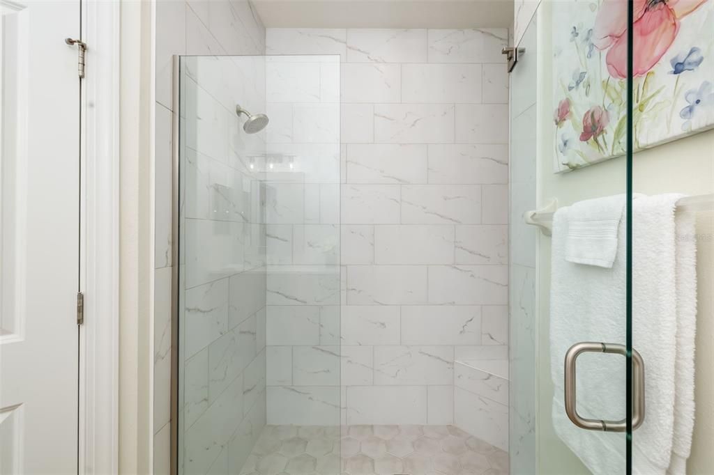 Active With Contract: $570,000 (3 beds, 2 baths, 1926 Square Feet)